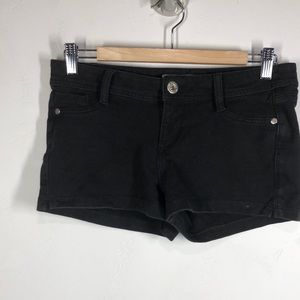 Vanilla Star Jeans black shorts size medium